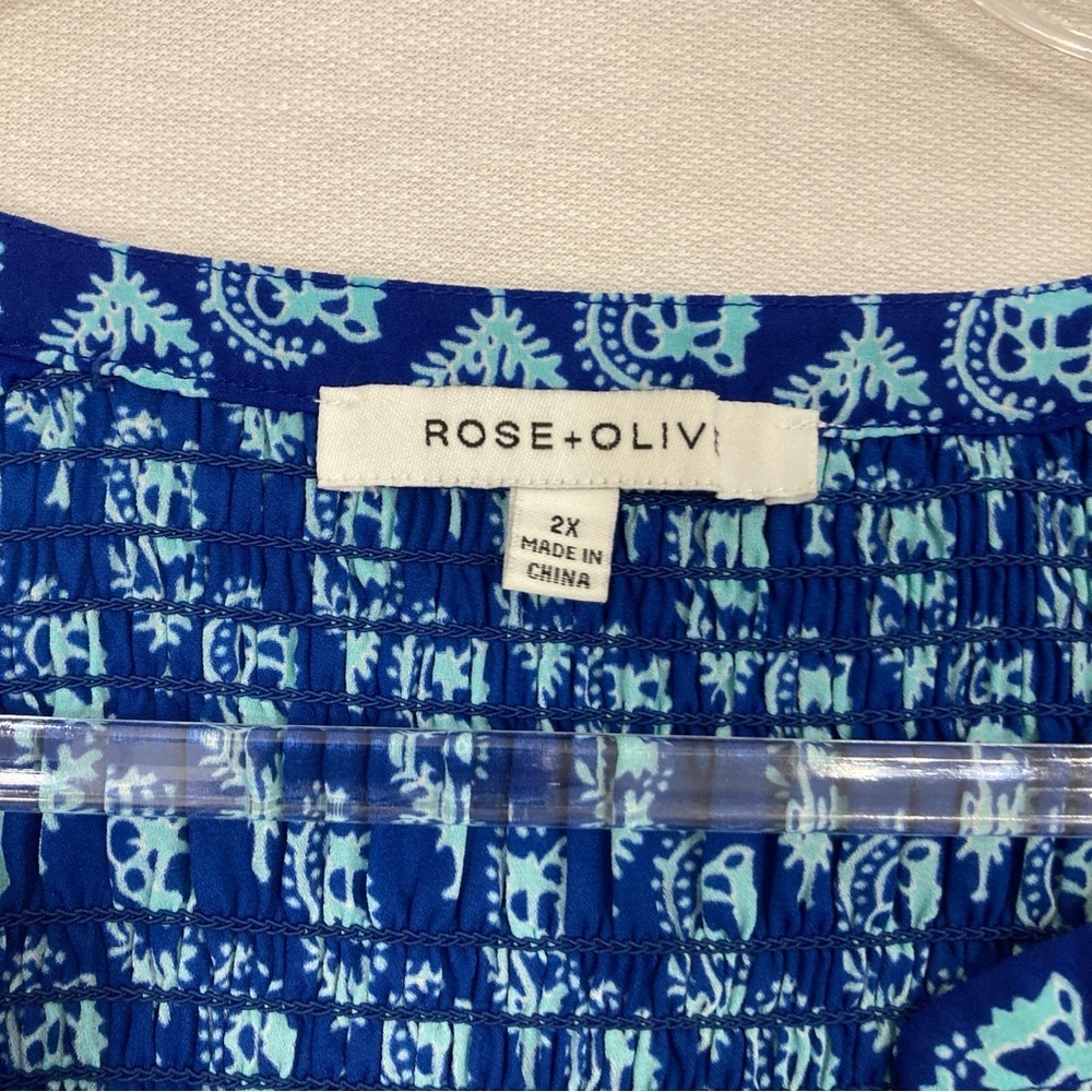 Rose & Olive Blue Floral Boho Print Smocked Back Soft Lightweight Blouse‎ 2X - Picture 2 of 10